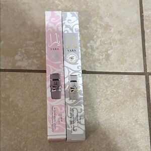 Ara Pink and Silver Lipstick Set